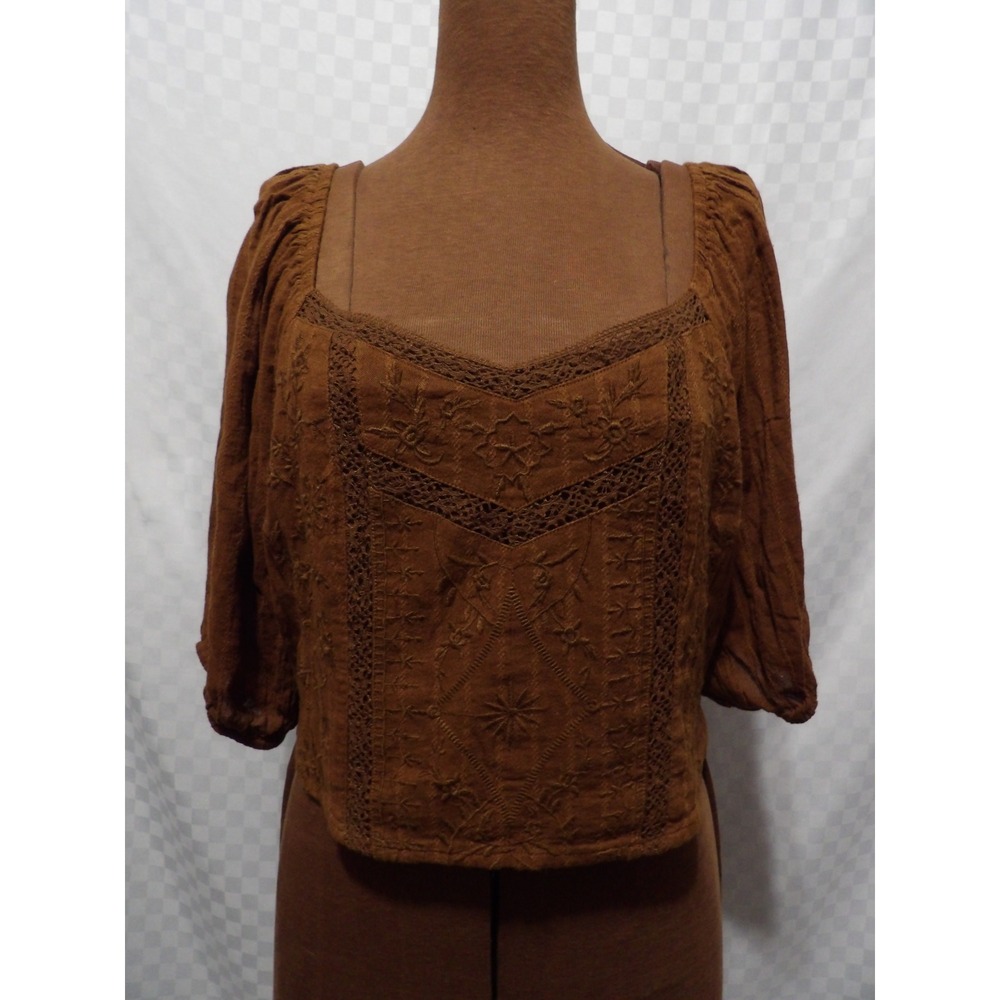 AMERICAN EAGLE Cropped Puff-Sleeve Smocked Blouse | L